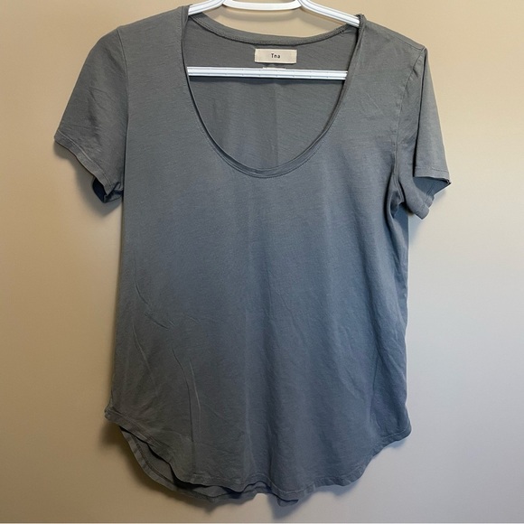 TNA Gray Women's Top - Picture 1 of 4